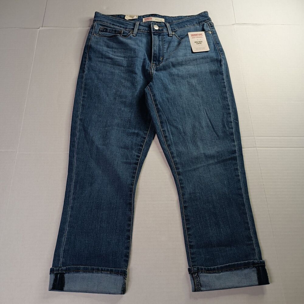 Signature by Levi Strauss Mid Rise Capri Women’s 4 W27 Cuff Ankle Denim Jeans